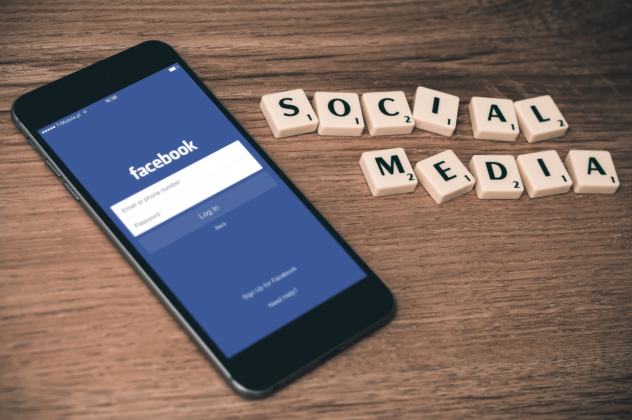 Riding the Social Media Wave: Unlocking the Perks of a Massive Following