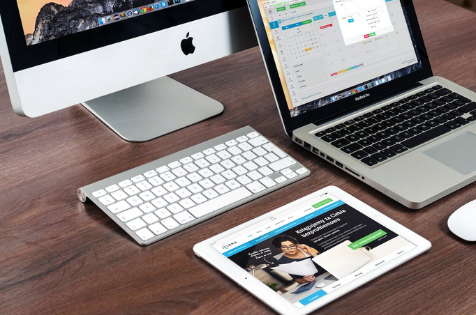 Website Traffic Hacks: Unconventional Methods That Work